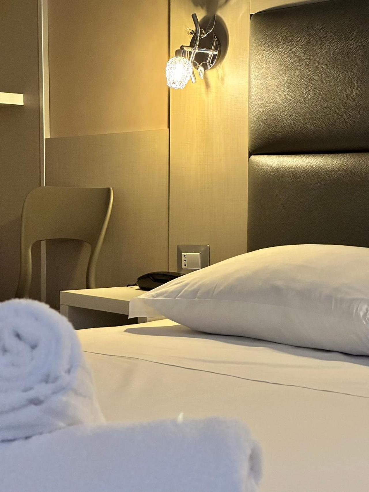 Hotel City 20 ميلان المظهر الخارجي الصورة