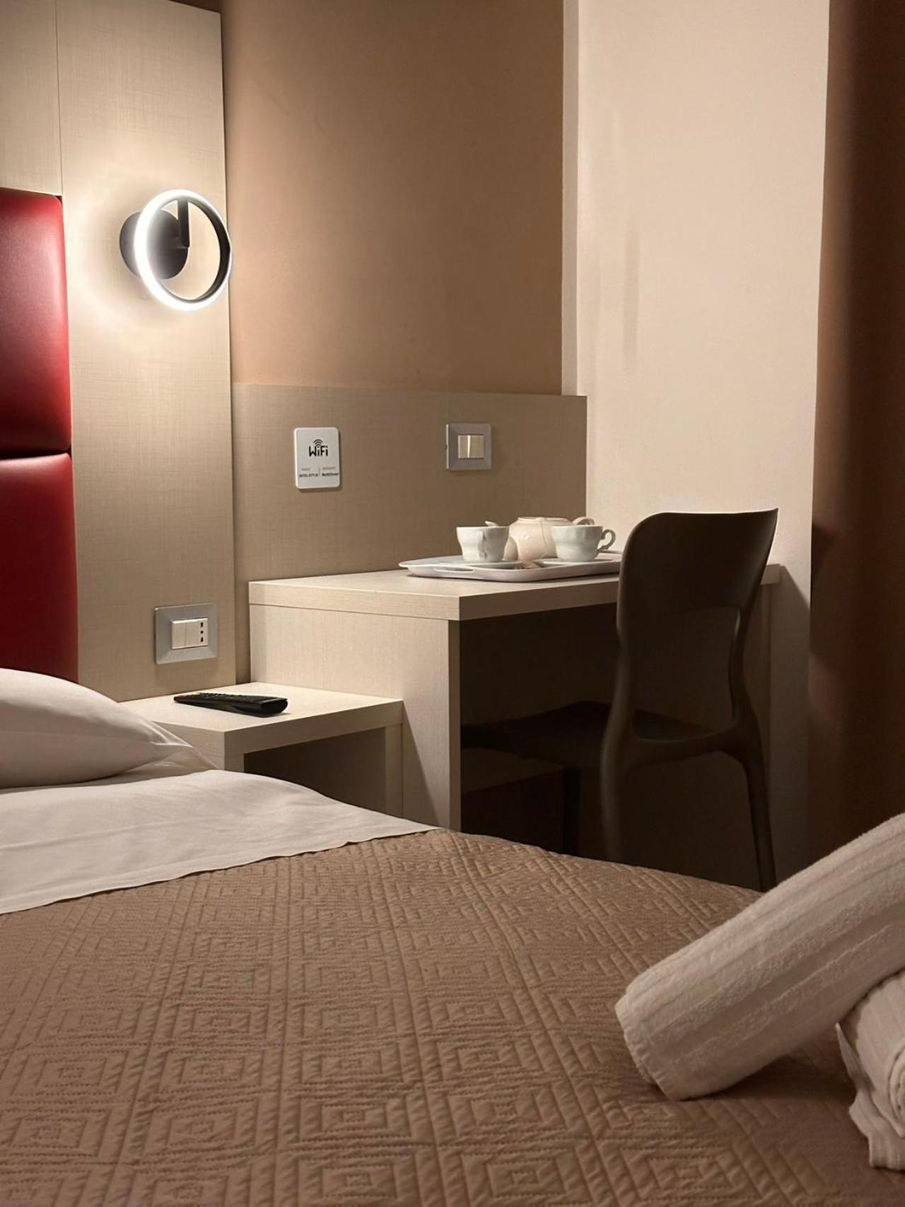 Hotel City 20 ميلان المظهر الخارجي الصورة